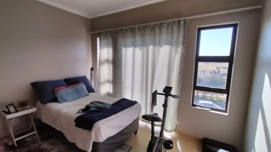 2 Bedroom Property for Sale in Langenhovenpark Free State